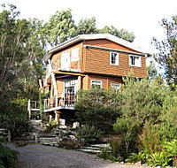 Piners Loft - The - Accommodation Melbourne