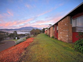 Montagu Bay TAS Melbourne 4u