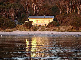 Harpers On The Beach - Melbourne 4u 0