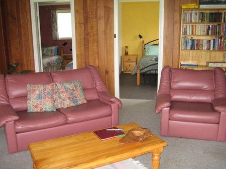 Inala Country Accommodation - Melbourne 4u 2