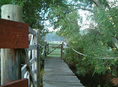 Inala Country Accommodation - Melbourne 4u 4