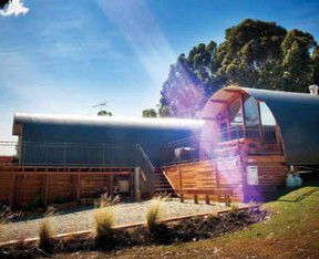 43 Degrees Eco Apartments - Melbourne 4u 1