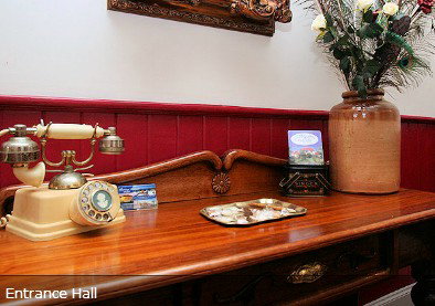 Redcliffe House - Accommodation Melbourne 3