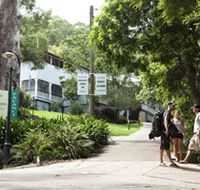 Halse Lodge Backpackers Hostel YHA - Accommodation Melbourne