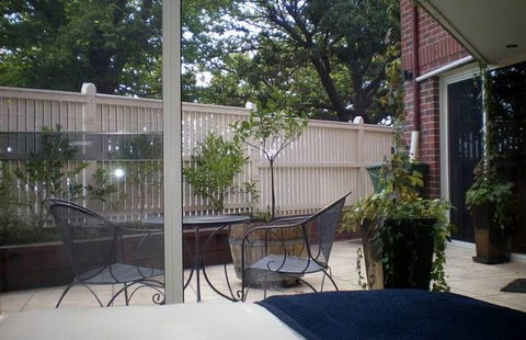 Soldiers Hill Terrace - Accommodation Melbourne 5