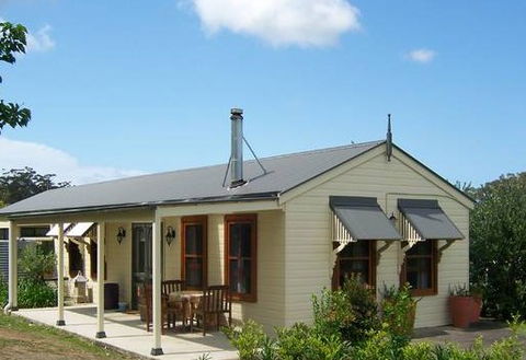 Hillcrest Cottage - Accommodation Melbourne 1