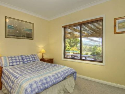 Lavender Views - Accommodation Melbourne 2