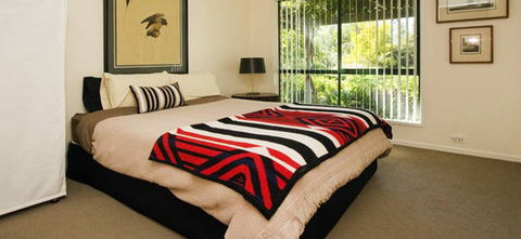 Banksia Garden Retreat - Accommodation Melbourne 3