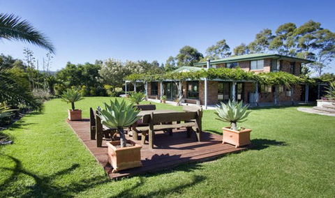 Banksia Garden Retreat - Accommodation Melbourne 5