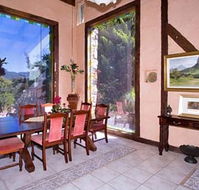 Castle On The Hill Bed and Breakfast - Accommodation Melbourne