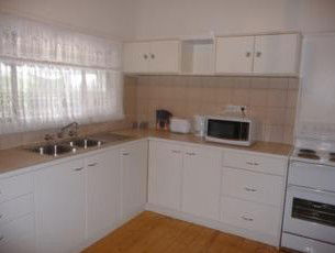 Townhouse Five - Accommodation Melbourne 2