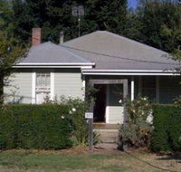 Honeysuckle Cottage Jingellic - Accommodation Melbourne