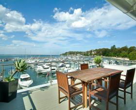 Crows Nest - Nelson Bay - Melbourne 4u 0