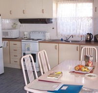 Azalea Cottage - Accommodation Melbourne