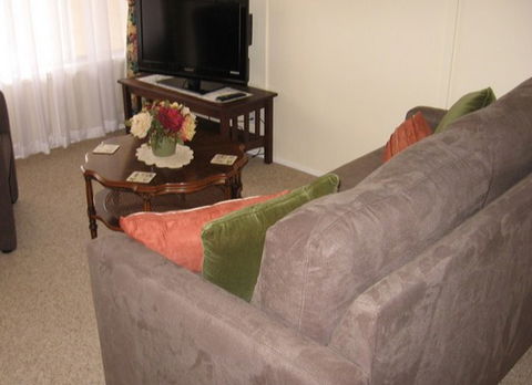Bluebell Cottage - Melbourne 4u 0