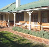 Gundagai Historic Cottages Bed and Breakfast - Accommodation Melbourne