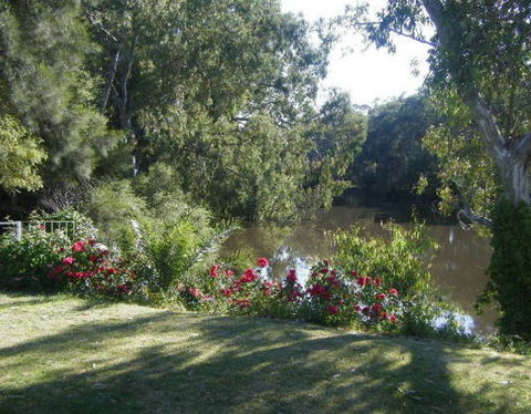 Bidgee Bankside Cottage - Accommodation Melbourne 0