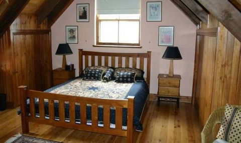 Bonn Abbey - Accommodation Melbourne 4