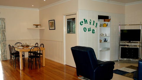 Carrs Hunter Valley Macadamia Farm Guest House - Melbourne 4u 0