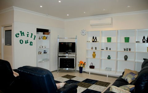 Carrs Hunter Valley Macadamia Farm Guest House - Melbourne 4u 1