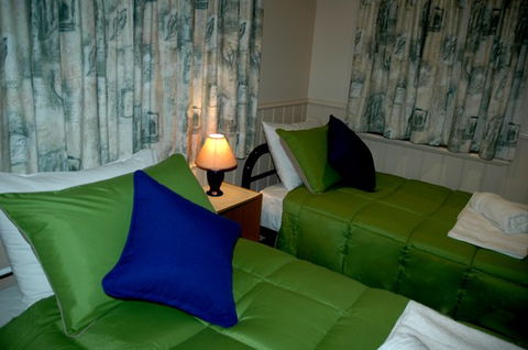 Carrs Hunter Valley Macadamia Farm Guest House - Melbourne 4u 2