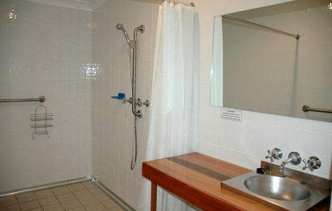 Carrs Hunter Valley Macadamia Farm Guest House - Melbourne 4u 3