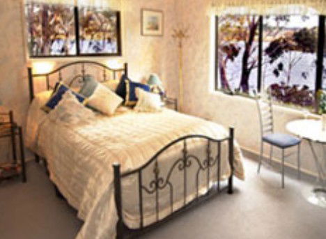 Blue Mountains Lakeside Bed And Breakfast - Accommodation Melbourne 1