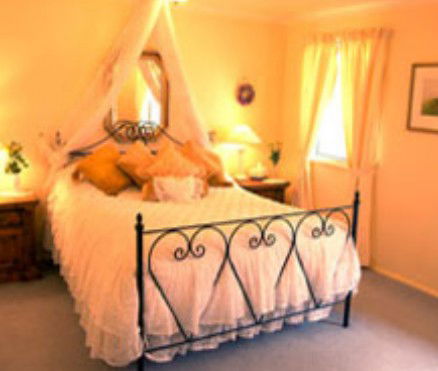 Blue Mountains Lakeside Bed And Breakfast - Accommodation Melbourne 2