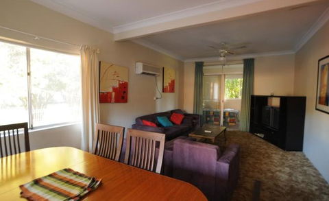 Amber Court Coonabarabran - Melbourne 4u 1