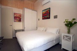 A Colourcity Apartments - Accommodation Melbourne 3