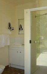 Bundaberg East Cabin And Tourist Park - Accommodation Melbourne 0