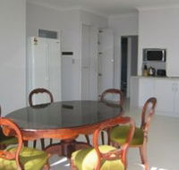 Olas Holiday House - Melbourne 4u