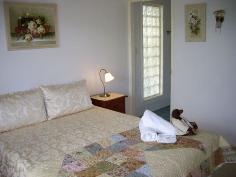 Alexander Lakeside Bed And Breakfast - Melbourne 4u 1