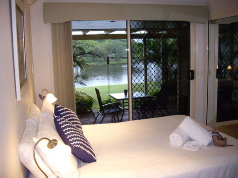 Alexander Lakeside Bed And Breakfast - Melbourne 4u 2