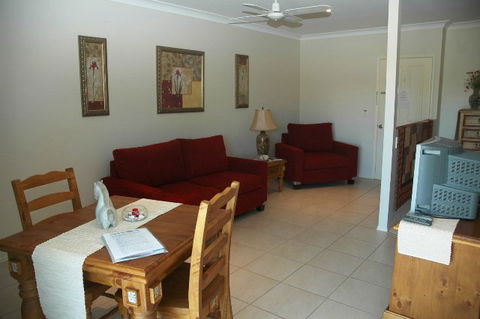 Alexander Lakeside Bed And Breakfast - Melbourne 4u 4