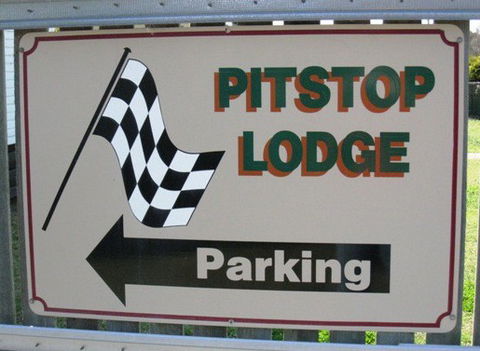 Pitstop Lodge Guesthouse And Bed And Breakfast - Accommodation Melbourne 3