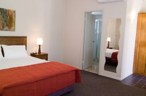 Coachmans Inn Warwick - Accommodation Melbourne 0