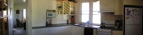 Hope Cottage Country Retreat At Assmanshausen Winery - Accommodation Melbourne 2