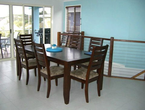 Blue Ocean View Beach House - Accommodation Melbourne 0