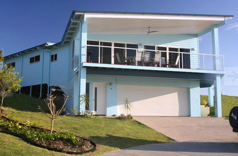 Blue Ocean View Beach House - Accommodation Melbourne 4