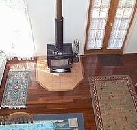 Chalet Jemas - Holiday Home - Accommodation Melbourne