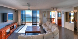 Columbia Beachfront Apartments - Accommodation Melbourne 4
