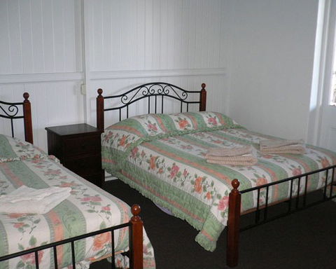 Carrollee Hotel - Melbourne 4u 0