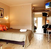 Discovery Cairns - Accommodation Melbourne