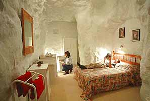 White Cliffs NSW Accommodation Melbourne