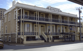 Glenelg Beach Hostel - Accommodation Melbourne