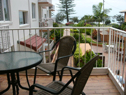 Burleigh Point Apartments - Accommodation Melbourne 1