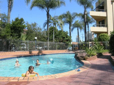 Grangewood Court Holiday Apartments - Accommodation Melbourne