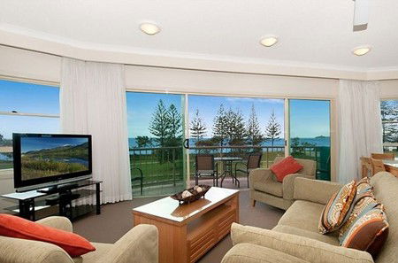 Alex Seaside Resort - Melbourne 4u 4