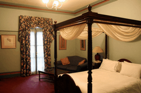 The Yarra Glen Grand Hotel - Accommodation Melbourne 0